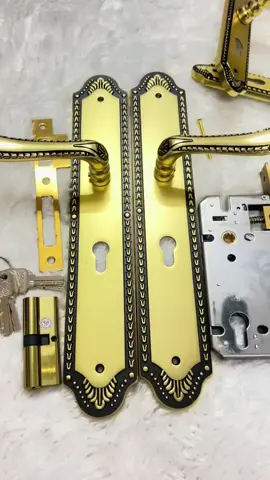 Khóa Cửa đại sảnh Gỗ dài 40cm được làm chất liệu hợp kim nhôm đúc cao cấp, lắp cửa gỗ dày từ 3cm đến 10cm , bảo hành 2 năm quý khách hàng.#khoacuago #khoacuadaisanh #xuhuong #khoahoangtuan22 