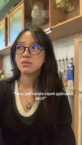 gapapa ga punya uang yang penting kopi gratis hehe🤭 #baristalife #baristaproblems #foryoupage #coffeeshopbandung #fyp 