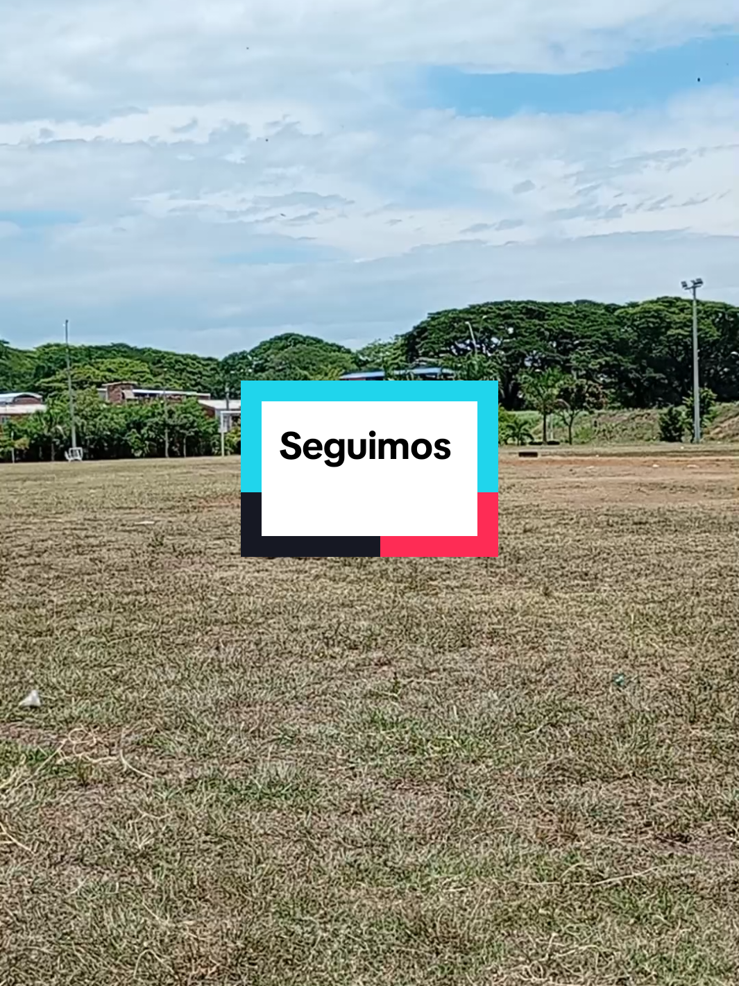 Seguimos  #footballtiktok #contenidotiktok #creadordigital #deportista #habilidades 