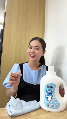 Các mẹ ơi, đừng để những vết bẩn bé con để lại ám ảnh nữa! Bí quyết của mình là đây #nuocgiatsachi #sachibaby #MeBimNhànTênh #chamsocbeyeu #xh 
