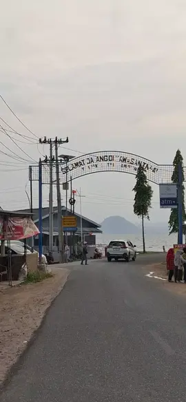 siapa nih yg suka duduk2 dipinggir pantai ini,pantai klara Lampung😍😎#pantaiklaralampung #pesawaranlampung🇮🇩 #fyp #fyppppppppppppppppppppppp 