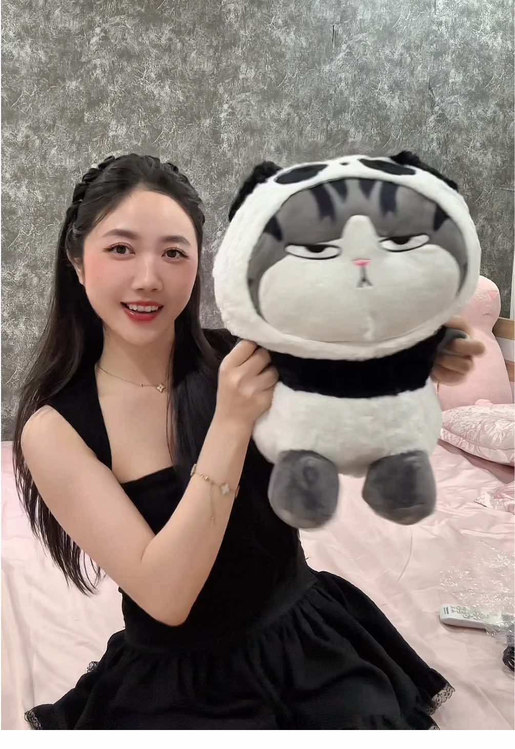 Vừa có gấu xinh để ôm lại có kèm lun cái chăn to lắm lunn🥰 #gaubong #gaubongquatang #gaukemchan #gaubongonline 