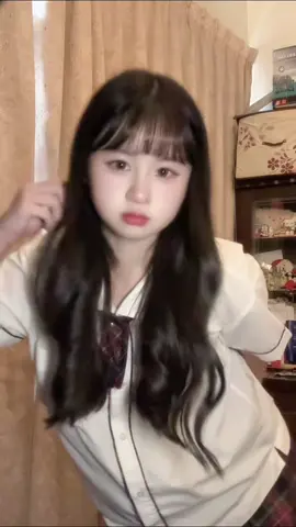 不知道多久沒穿制服了😯#制服 #fpy #fpyシ 