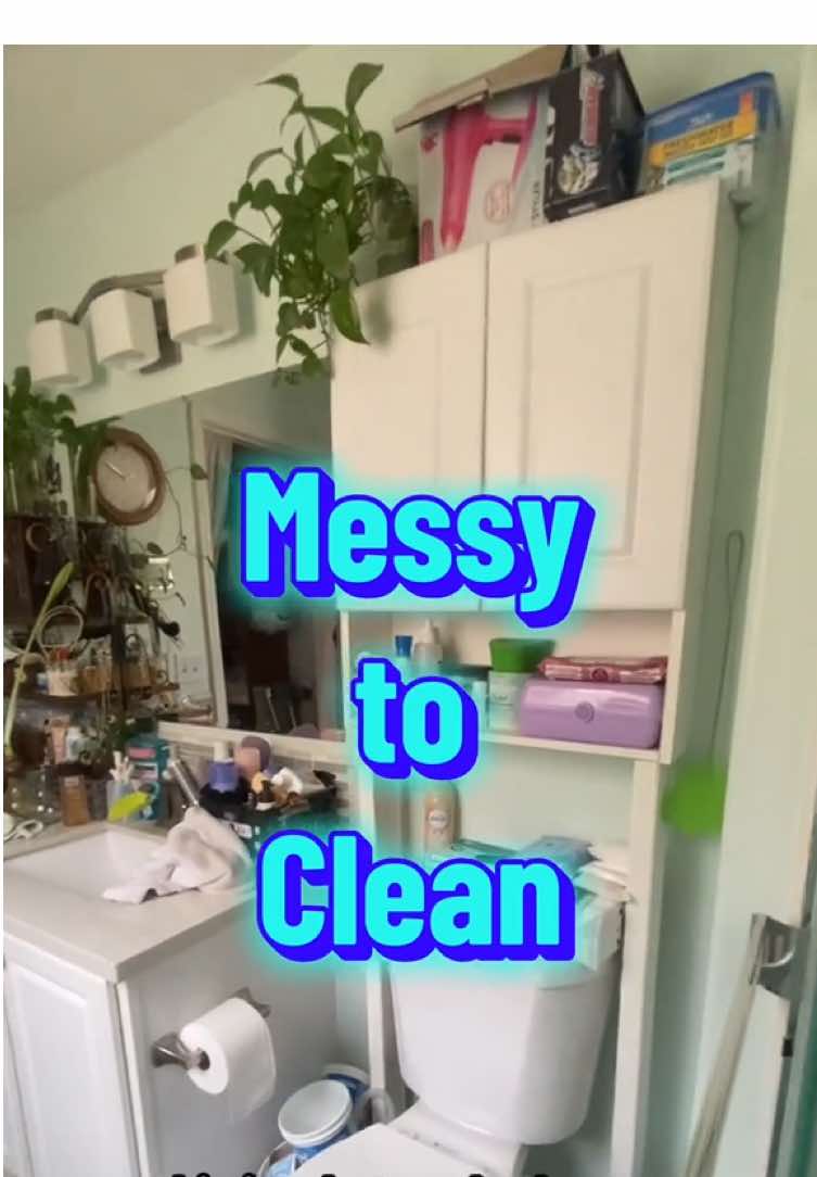 Cleaning my bathroom from start to finish.  #cleaningmotivation #cleaning #SelfCare #declutter #depressioncleaning 