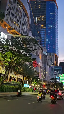 Muteri Sby-Tunjungan Plaza Surabaya #surabayatiktok #tunjunganplaza #fyp #fypシ゚ #fyppppppppppppppppppppppp 