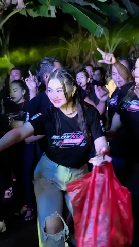 Kita goyang lagi bolo 🔥🔥#dance #karnaval #karnavalsoundsystem #fyp 