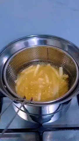 Para sa mga mahihilig mag prito  3in1Cooking Pot Multipurpose Steam and Deep Fry Soup with Boil or Stew Braise Warm Mesh Screen #cookingpot #deepfry #kitchen #fryingpan #fryingpot 
