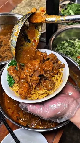 mie ayam brutal! balungan , punggung dan baso kriwil! acar nya seger 🔥 Mie Ayam Ibu Jari Jl. Bengawan no 5 , Bandung #creatorsearchinsights #kulinerbandung 