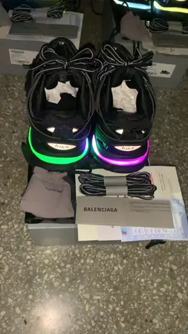 Balenciaga track led 🪐. Tallas 40-45 Ig:blackstile.16 #blackstile #balenciagatrack #bandolife🥷💸 #drip #venezuela🇻🇪 