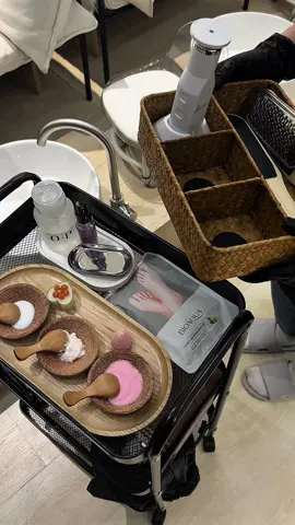 Pov : you’re reached the best part of your pedi  #PedicureSaigon#SpaNailsQ1#SamelieNails#PedicureTime #NailSpaLifestyle  