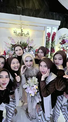 #CapCut #bridesmaids #bride #wedding 