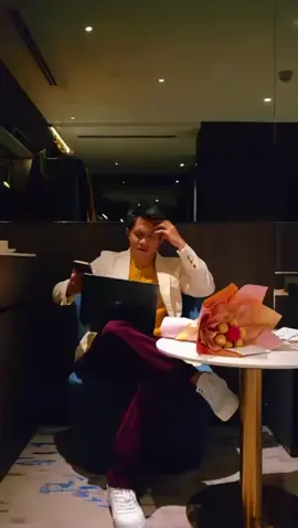 Berita menarik! @mr_adammatiin kini bersama Cinch Malaysia 🚀 Kenapa beli kalau boleh subscribe? Dapatkan laptop, telefon & tablet terbaru dengan pelan fleksibel dan mampu milik — tanpa deposit, tanpa kontrak panjang, siap dengan perlindungan kemalangan sehingga 90%! 💡 📲 Teknologi lebih mudah. Teknologi lebih bijak. Jangan lupa sertai MiniDraw & MegaDraw kami hari ini! 🎁 🔗 Link di bio #CinchMalaysia #CinchMY #MegaDrawMY #SubscribeNotOwn #MYDAY