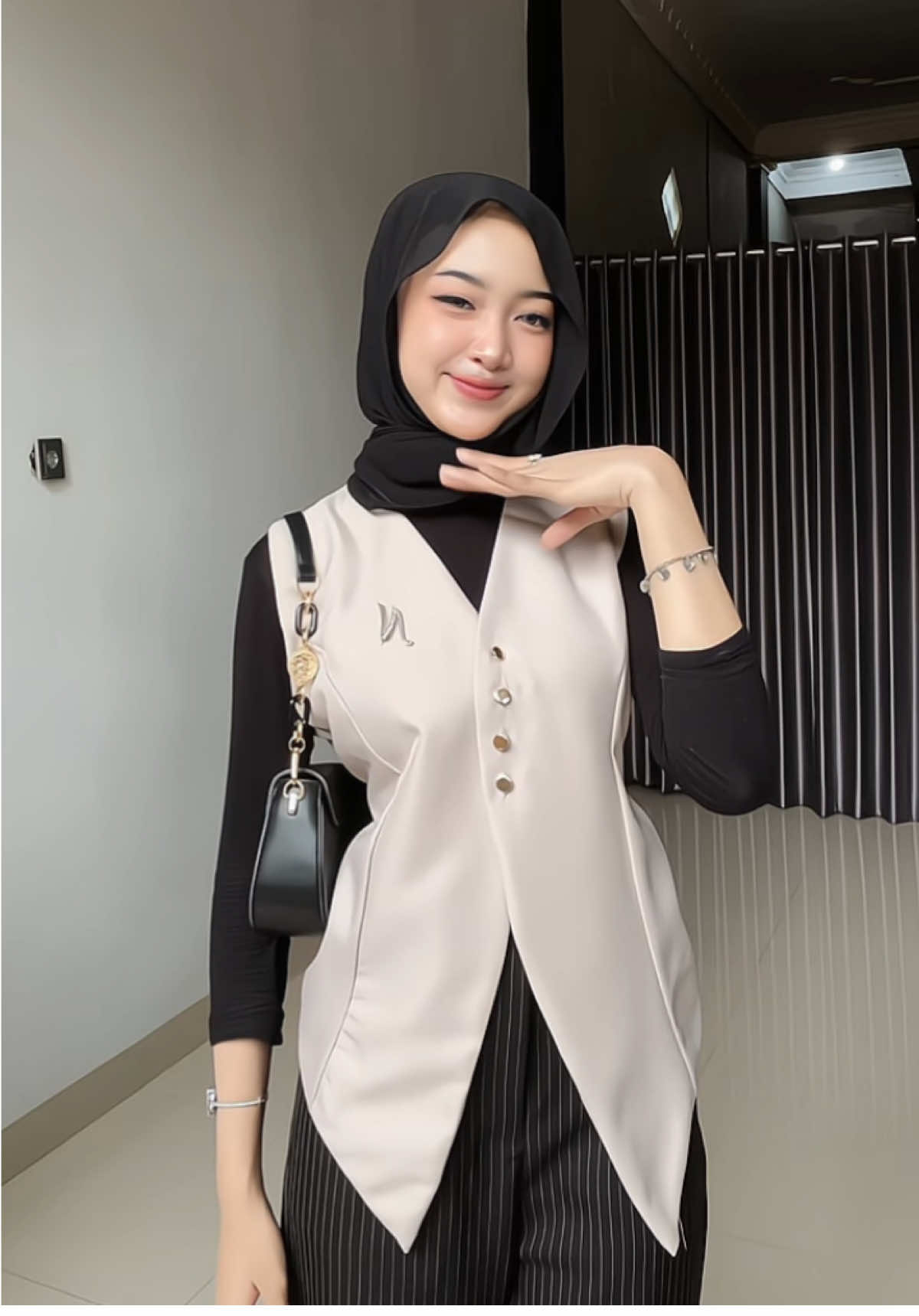 #OOTD #outfitinspo #vestwanita #formaloutfit #fypage 