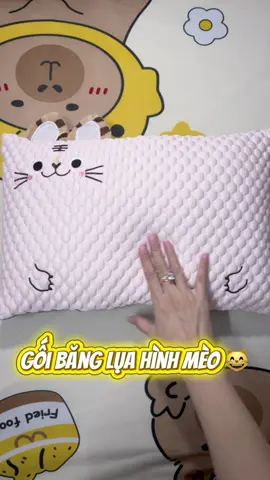 Gối băng lạnh cho bé thấm hút mồ hôi