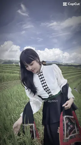 Gái Bản.....