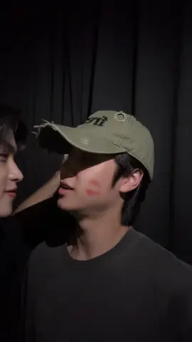 💋