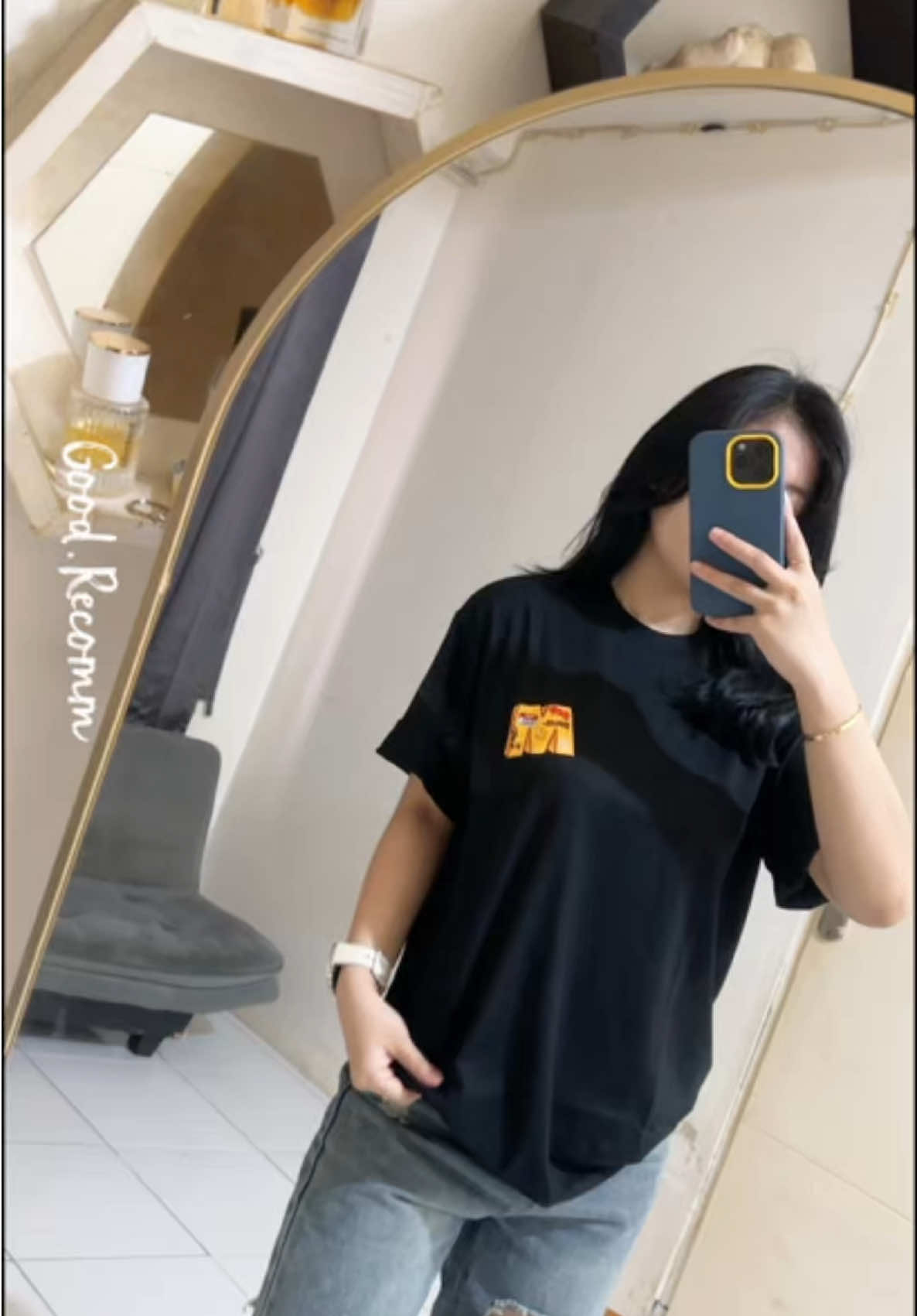 Kaos bahan yg bagus bgt dari market mongkey 🙊 yg aku pakai size M (bb56) #tshirt #tshirtdesign #dijamincuan #modalkontendoang 