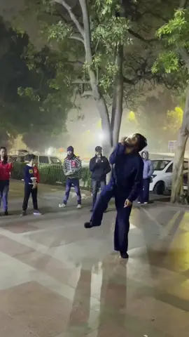 #maks #stt_buồn_tâm_trạng #tamtrang #nhachaymoingay #hoangtusanbang 