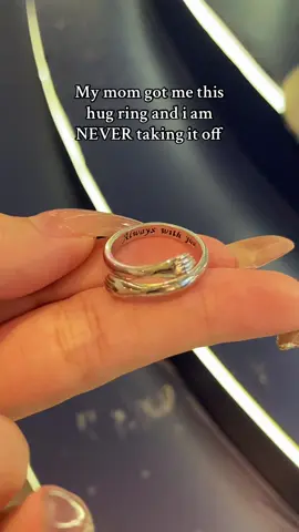 this is EPIC😂😭What would you do if your grandma gave you this... #hugring #momanddaughter #Love #giftideas #tiktokmademebuyit 