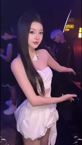 #CapCut #xuhuongtiktok #vinahouse #nhachaymoingay #trending 