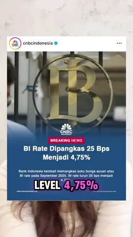 📉 BI Rate Turun Jadi 4,75% – Apa Artinya Buat Kita? Hari ini Bank Indonesia nurunin suku bunga acuan sebesar 25 bps (0,25%) jadi 4,75%. Kedengarannya angka makro ya, tapi sebenarnya langsung nyambung ke kehidupan sehari-hari: ✨ Cicilan lebih ringan → bunga kredit ikut turun, termasuk KPR atau kredit usaha. ✨ Tabungan & deposito imbal hasilnya lebih kecil → karena bunga simpanan ikut turun. ✨ Usaha makin leluasa ekspansi → modal lebih murah, peluang kerja bisa bertambah. ✨ Investor geser arah → deposito kurang menarik, banyak yang pindah ke obligasi atau saham. Jadi, satu keputusan di level BI bisa mengalir sampai ke bank, ke dompet kita, sampai ke dunia usaha dan investasi. ⸻ ❓Kalau kamu, lebih seneng cicilan turun atau deposito tinggi bunganya?