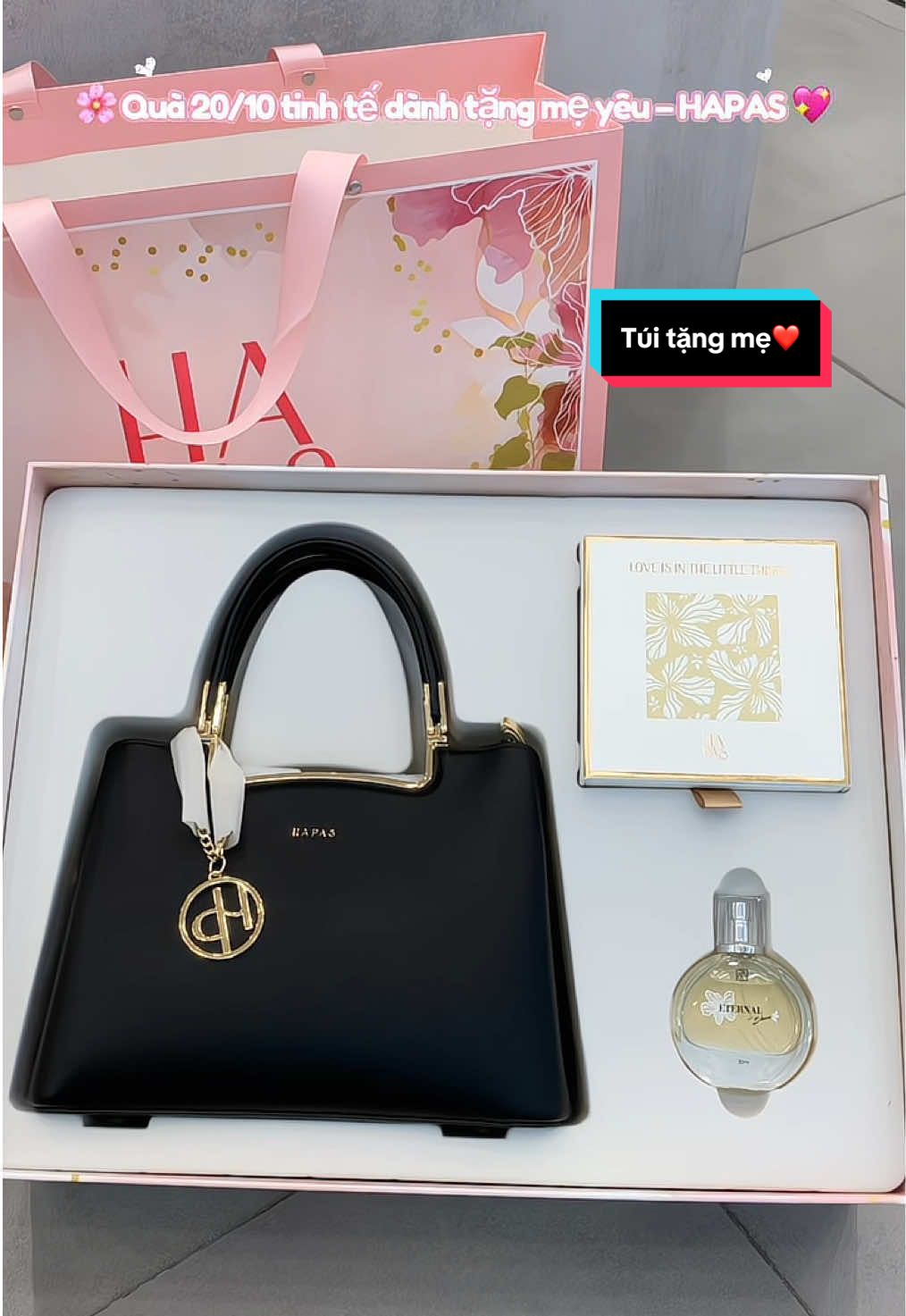 Mẹ xứng đáng với những điều đẹp nhất 🌷 HAPAS – lựa chọn hoàn hảo cho mẹ trong ngày Phụ nữ Việt Nam#thờitrangnữ #tuixinh #PhụKiệnCaoCấp #quatang #Hapas 