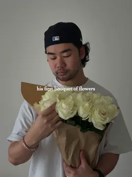 I’m crying 🥹🥺 25 roses for 25 years @Zac Lo 
