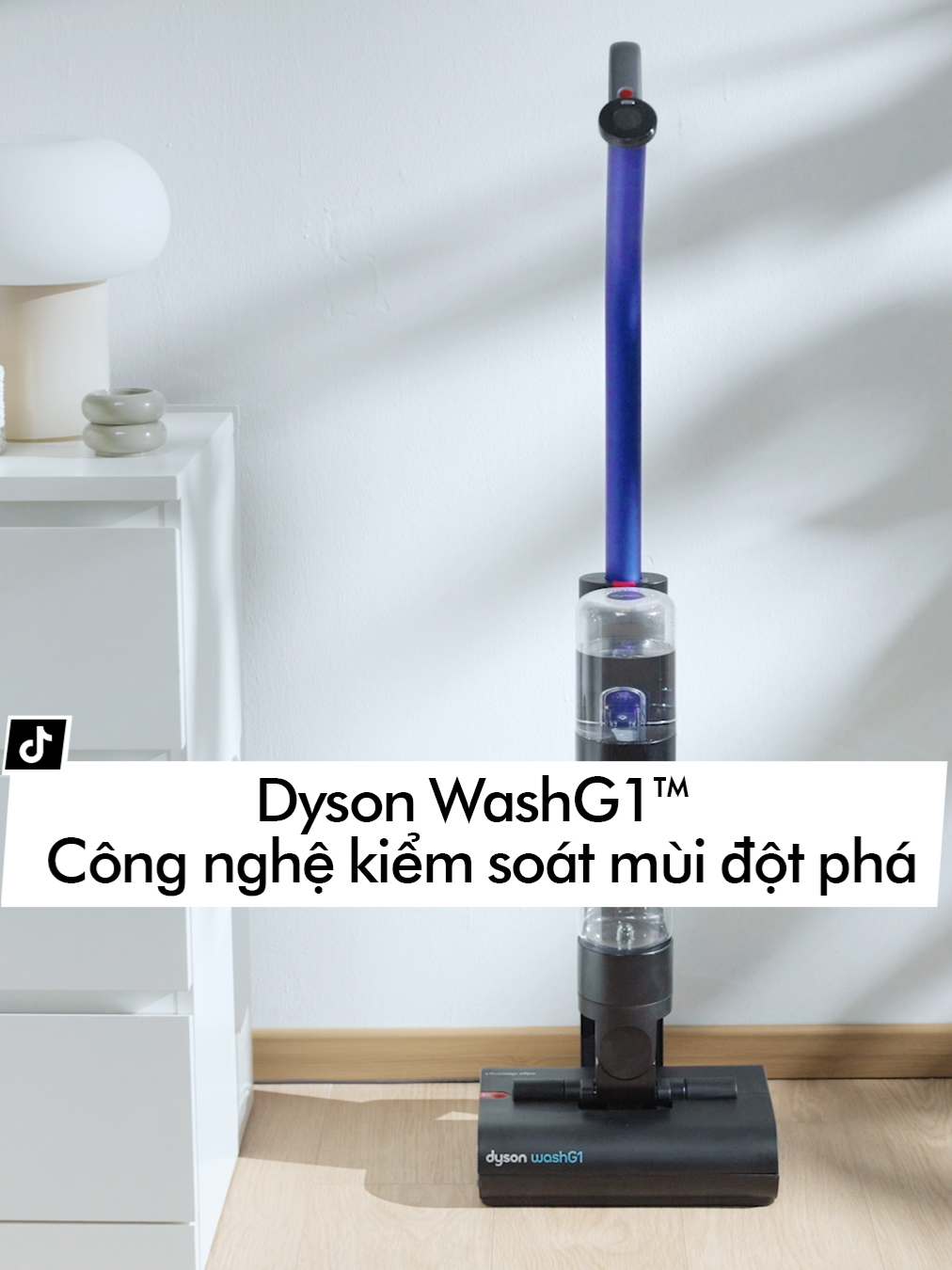 Sự trọn vẹn bắt đầu từ những chi tiết nhỏ - Dyson WashG1™ mang đến sự khác biệt khi vừa lau sạch, vừa khóa mùi hiệu quả. #dyson #dysonvietnam #WashG1 #launha #donnha #dysontechnology