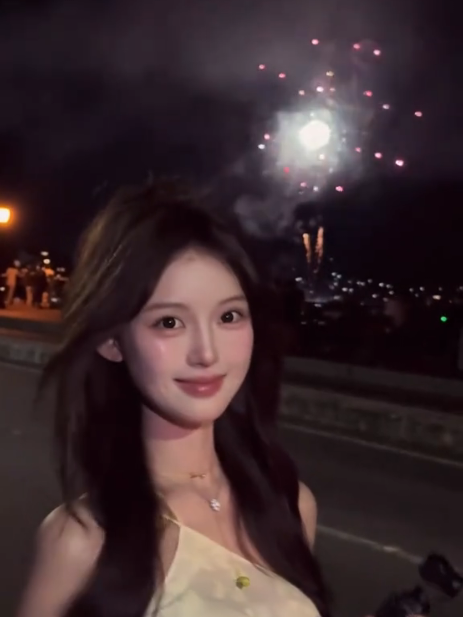 #付慧琳 突然翻到前女友视频 发现她好可爱～ #烟花🎆 