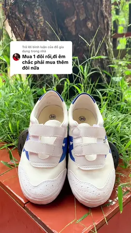 Trả lời @đồ gia dụng trong nhà giày bata học sinh quai dán phù hợp cho các con đi học thể dục vận động thể thao! Thoải mái và năng động  #xuhuong #giaybata #giayhocsinh  @Hằng xinh xinh shop  @Hằng xinh xinh shop  @Hằng xinh xinh shop 
