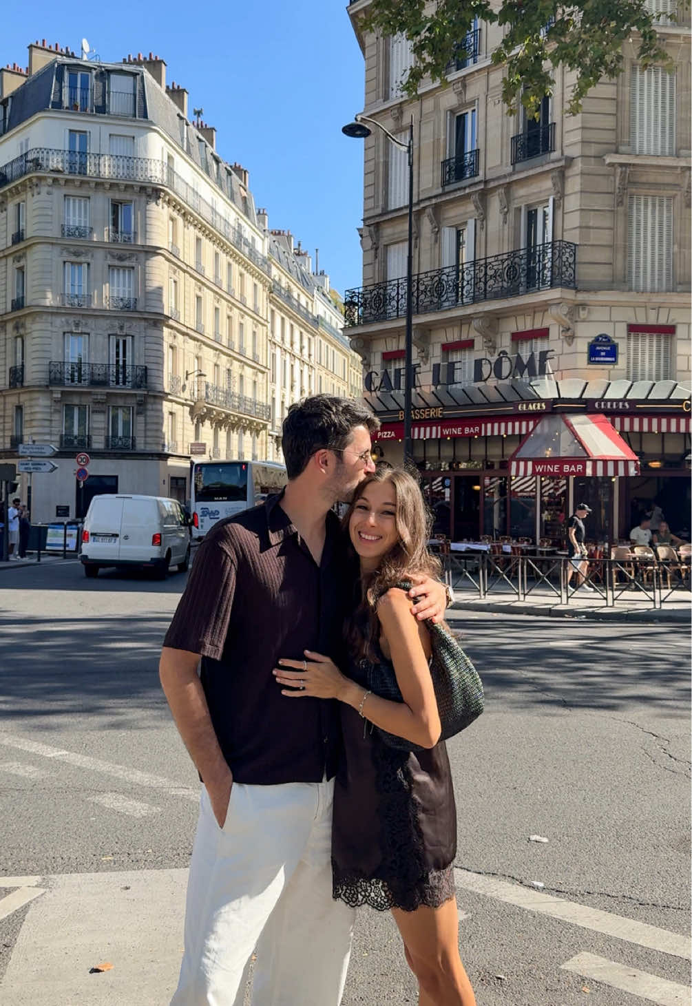 Taking our couple vids have never been so easy!😍 Just clipping the new Insta360 Go Ultra to any magnetic surface and we are ready to film! A real gamechanger🤯🙌🏻 Link in bio!😉 @insta360 official  . #insta360 #insta360goultra #couple #couplevideos 