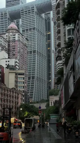 Chongqing #china #travelling #cyberpunk #fyp #rain 