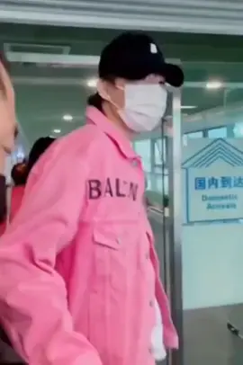 tui đào lại quá khứ của ảnh ...😆🤣🤣thương quá đi #lyn #luuvuninh #摩登兄弟刘宇宁 #luuvuninh_liuyuning_刘宇宁 #xuhuong 