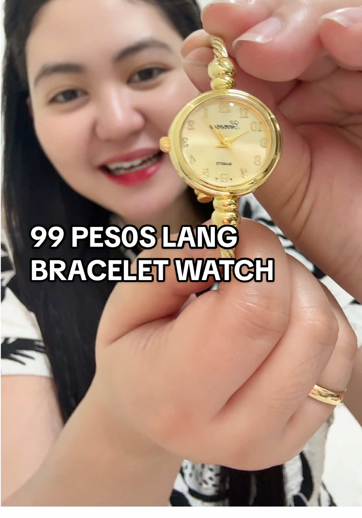 Grabe sulit tong bangle watch na to napakamura lang per very classy, elegant at sosyalin tingnan parang mamahalin! | DISCLAIMER: PRICES MAY VARY AFTER THE PROMOTION ENDS #watch #watchforwomen #womenswatch #goldwatch #womensaccessories