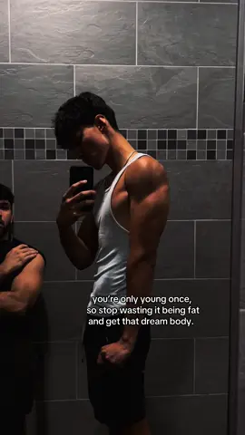 tag your friend n tell em to lock in. #motivation #lockedin #gym #physique #viral 