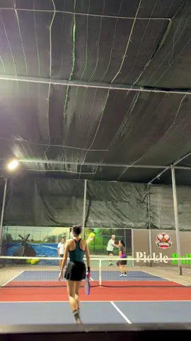 Đánh bao nhiu trái cũng thấy bình thường , chỉ cần hụt 1 trái là cảm thấy không ai khổ bằng mình liền 🥹 #msthỏ🐰 #pickeball 