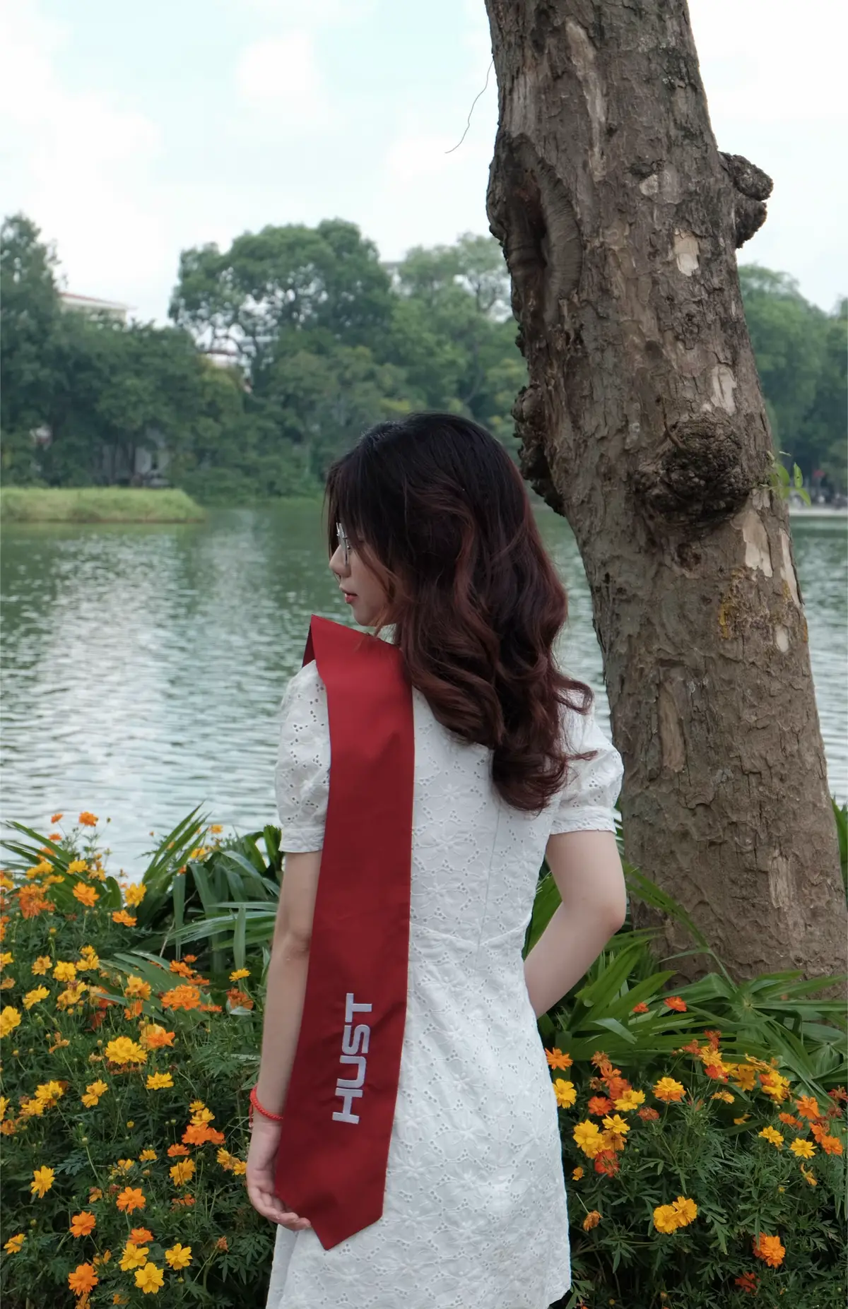 Bách Khoa là thanh xuân, là kỉ niệm và là chấp niệm của mình. Dù đã tốt nghiệp nhưng vẫn muốn chụp cùng ❤️ #hust #viral #fyp 