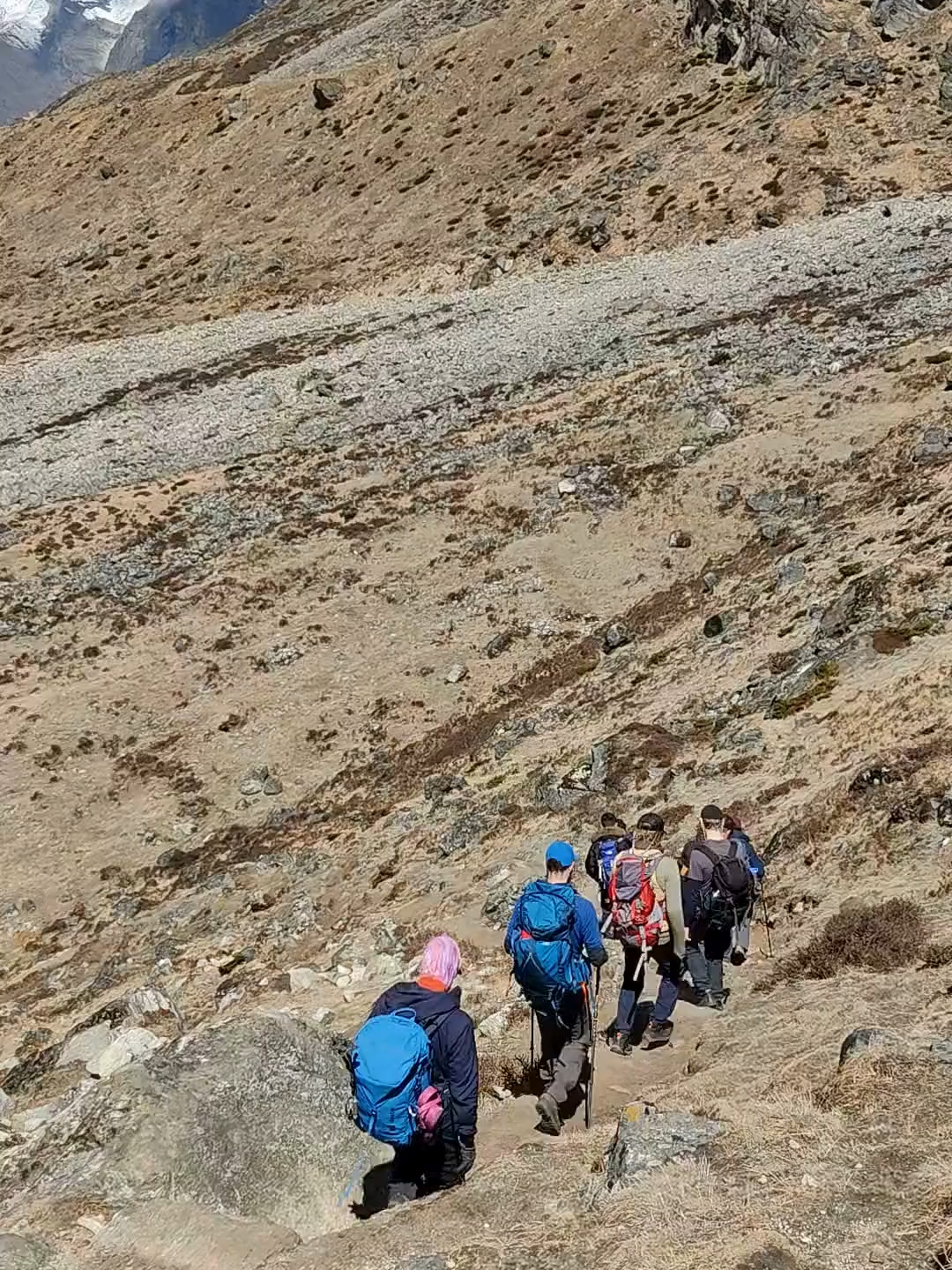 Maybe you need to go back to the mountians ✨ #trekking #travel #nepaltrekking #travelnepal #nepaloutdoorexpeditions #solotravel #mountains #tourism #scenery #mountain #naturetherapy #scenicviews #naturetok #naturevibes