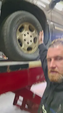 #mechanicsoftiktok #autotechmike #carmechanic #tiktokautocampaign #carrepair 