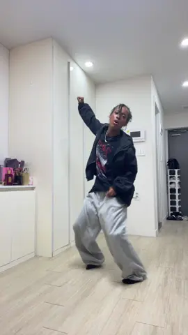 need to do this again with more space its lk hard #fyp #dance #kpop #cortis @CORTIS 