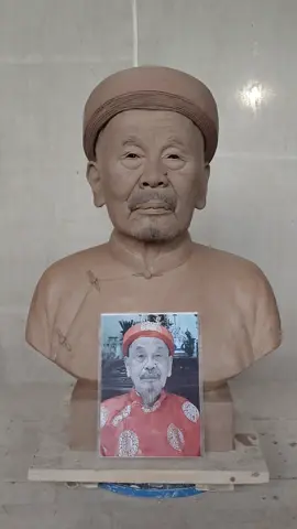 Tượng chân dung cụ ông cao 48cm