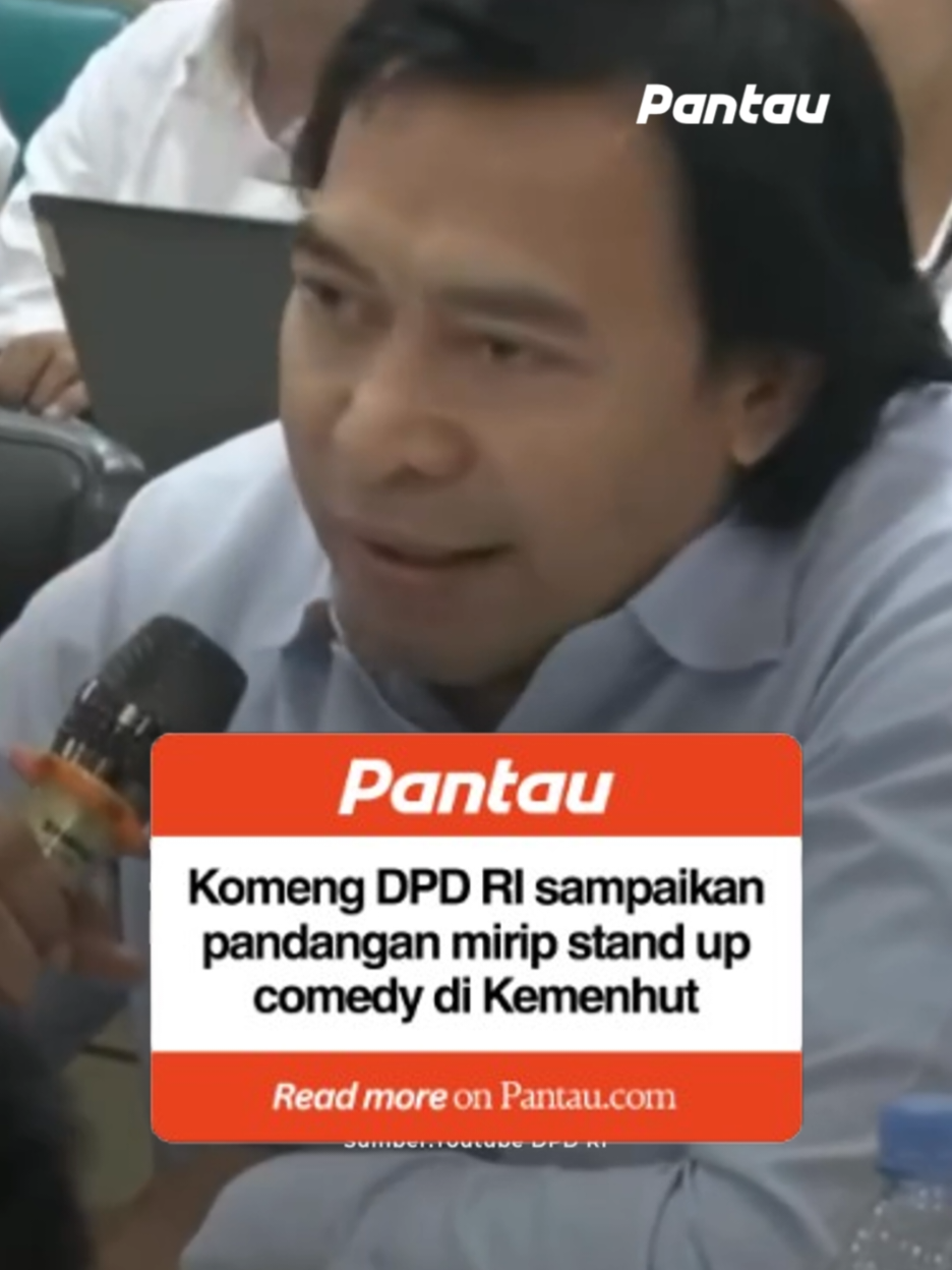 Komite II DPD RI menggelar rapat kerja bersama Kementerian Pertanian di Kompleks Parlemen, Jakarta, Senin (15/9). Agenda rapat membahas program kerja tahun 2025 serta rencana kerja Kementan untuk 2026. Dalam forum tersebut, anggota DPD Alfiansyah Komeng turut menyoroti persoalan kehutanan dan lingkungan. Uniknya, Komeng membawakan pandangannya dengan gaya khas yang jenaka, sehingga suasana rapat tetap cair. Meski dikemas dengan humor, isu yang dibahas tetap serius. Komeng menekankan pentingnya perhatian terhadap masalah lingkungan demi keberlanjutan sektor pertanian di Indonesia.