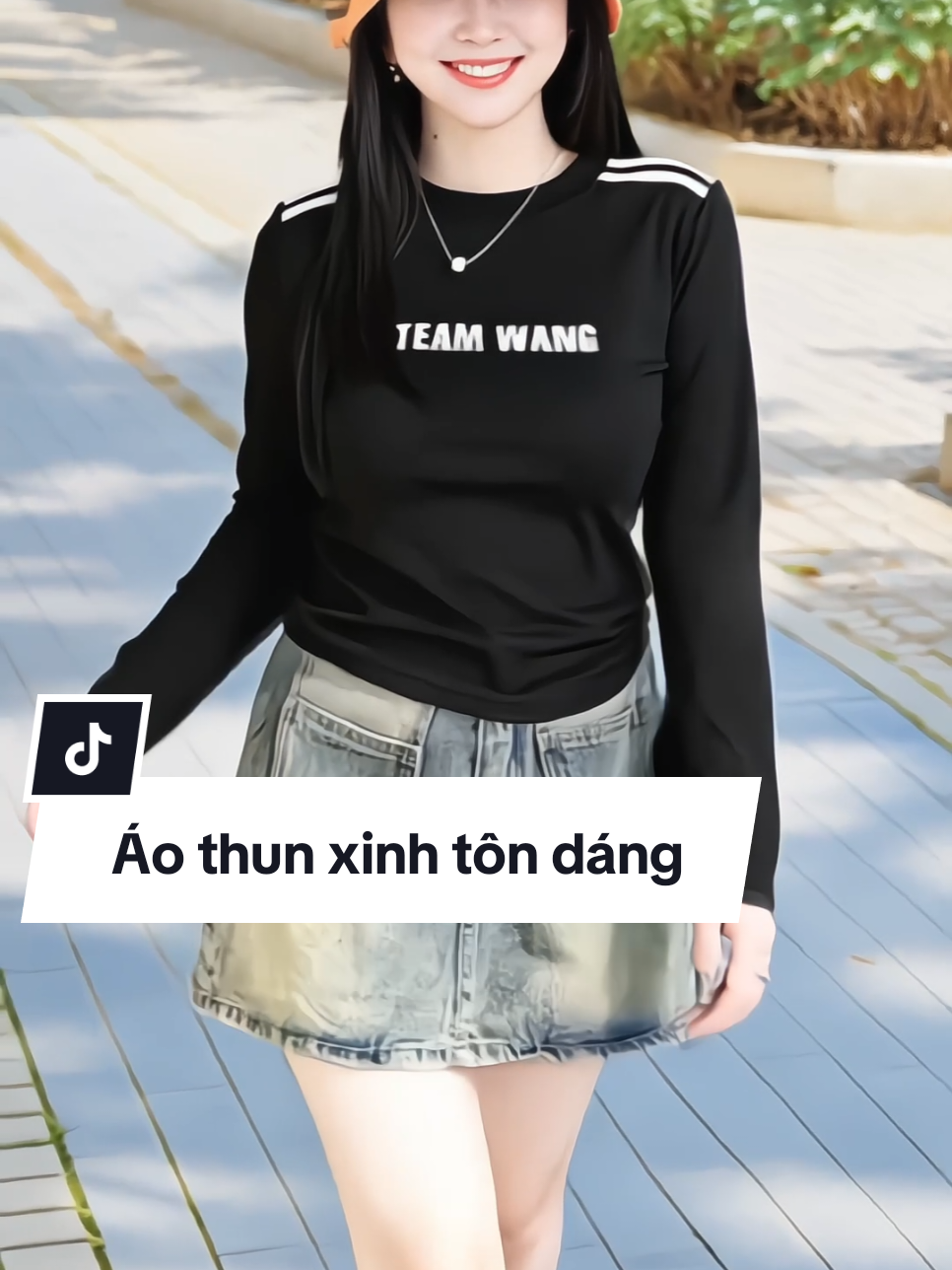 Áo thun nữ ôm dáng tay dài, chất thun cotton mềm mại, co giãn tốt 4 chiều, thấm hút mồ hôi hiệu quả. Thiết kế form ôm tôn dáng, cổ tròn thanh lịch. Phù hợp mặc đi làm, đi chơi, dễ dàng phối với nhiều trang phục. #aothuncotton #aothundangom #aothunnu ##aothubody #xuhuong 