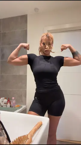 الكارديو مايرسم الجسم 😬💋 رابط اليوتيوب في البايو 