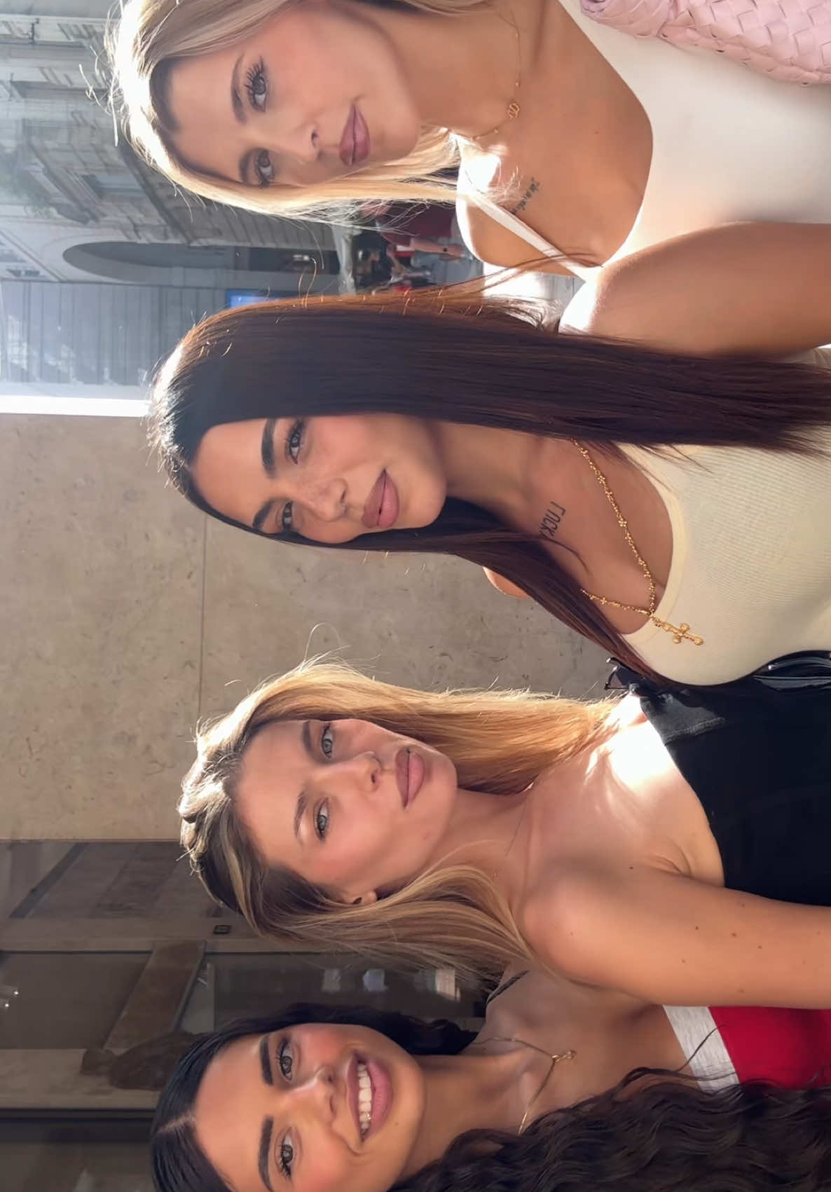 @Camilla Masato @erikaturcan_ @Virginiabellora🌸 