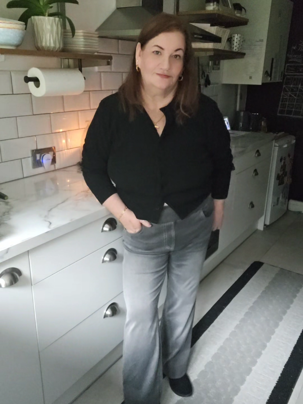 I do love a bootcut - even better when it's a super comfy pair of jeans from Halara.  @halara_uk @Halara UK Shop @halara.wardrobe #tiktokmademebuyit #whatsforyou #activeinhalara #halarauk #halarajeans 
