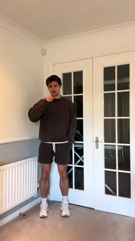 represent initial fall winter 25 @Represent Clo @george  #streetwear #StreetStyle #autumnfits #autumnaesthetic #streetwearinspo 