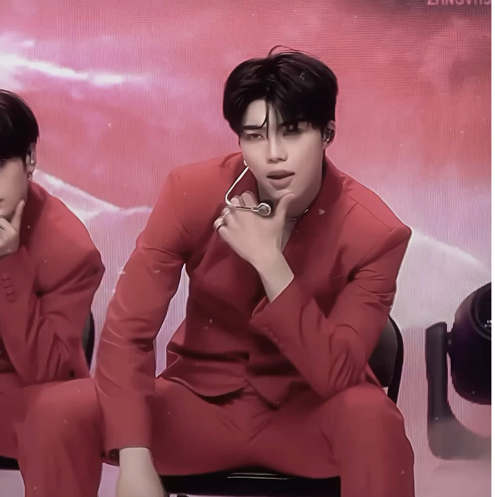 im so inactive wow hi #parkgunwook #gunwookedit #zb1 #zerobaseone #zb1edit 