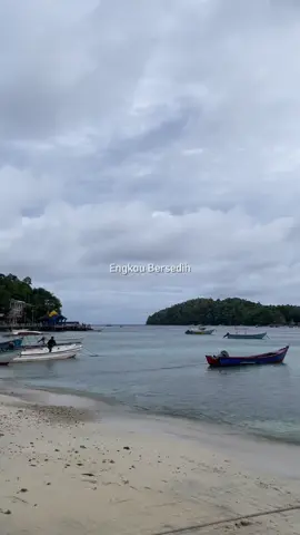 Di Persilahkan Kata Nya...#liriklagu #galaubrutal #bucin_story #fyp #CapCut 