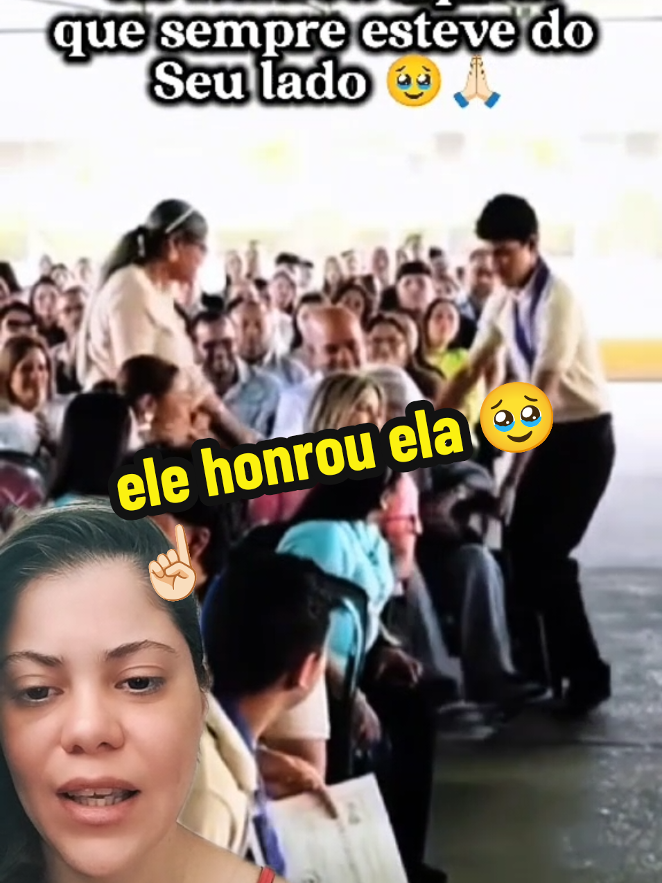 jovem na hora de receber o diploma faz algo IMPRESSIONANTE 🥹☝🏻 #noticia #diploma #jovem #foryou #polemicas 